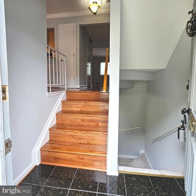 Foto del edificio - 9657 Lindenbrook St