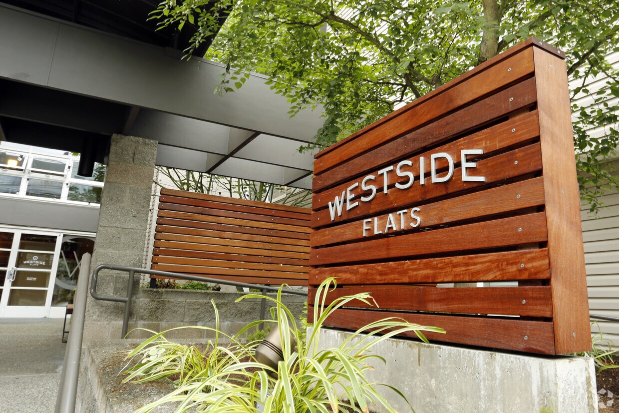 Westside Flats Apartments in Seattle, WA