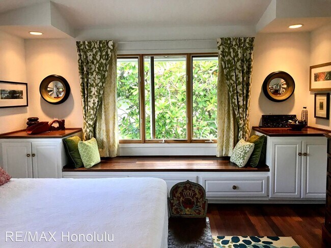 Building Photo - 2 br, 1 bath House - 188 Aikahi Loop