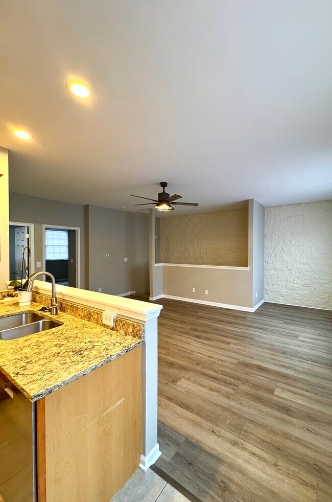 Foto del edificio - 235 N Sacramento St