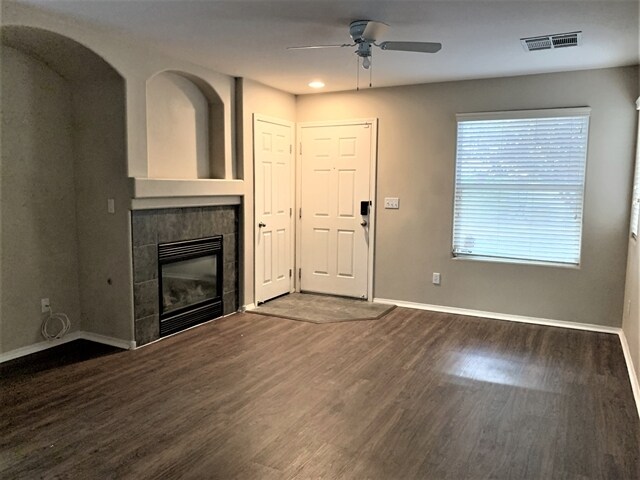 Foto del edificio - 8232 Wildwood Glen Dr