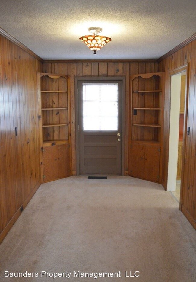Foto del edificio - 2 br, 1 bath House - 2413 Walker Ave
