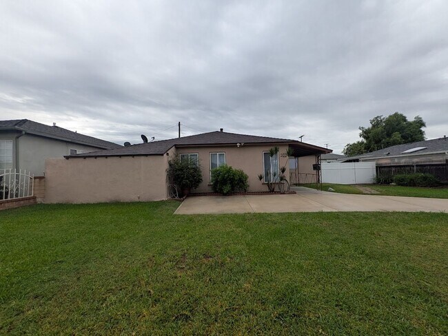 Foto del edificio - 1412 Leafdale Ave