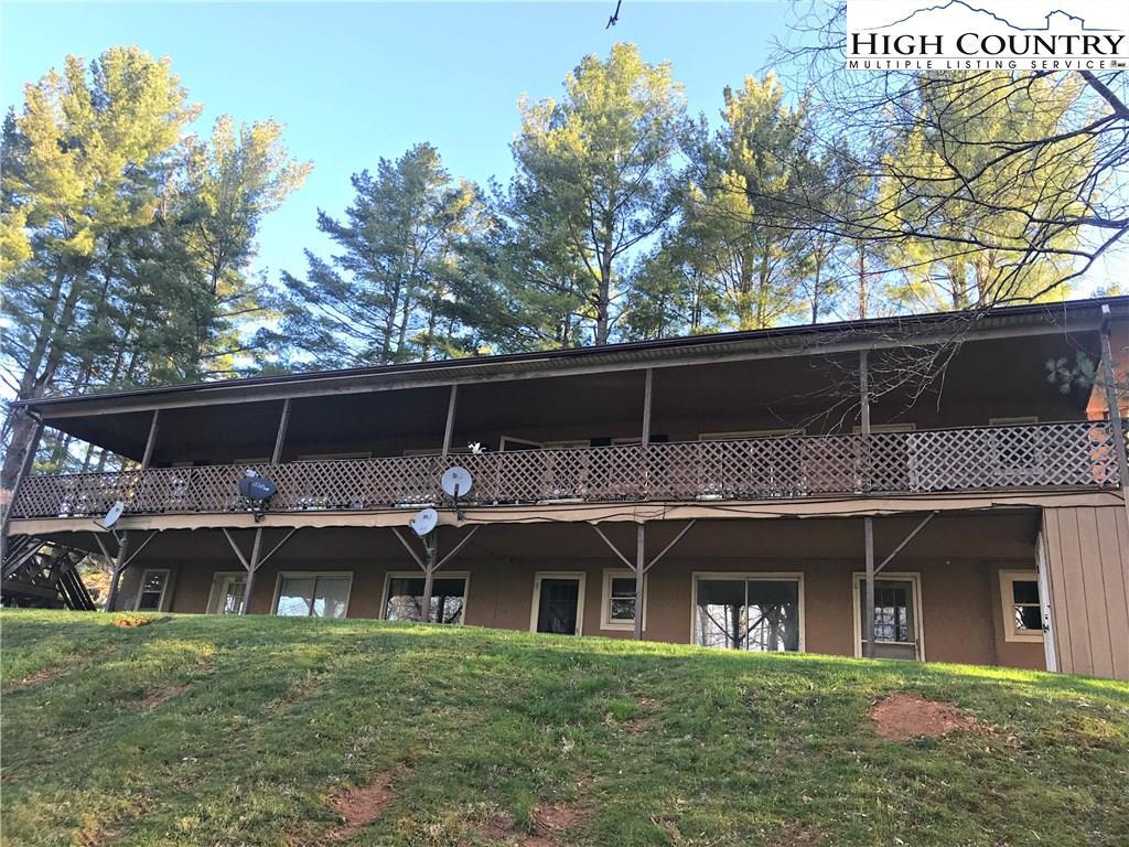 Foto principal - 712 Nikanor Rd