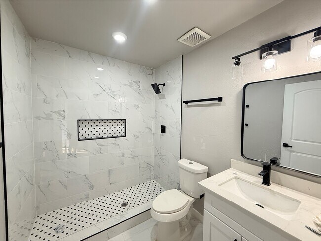 Foto del edificio - 2209 Gano St