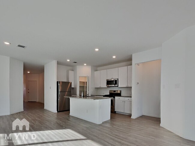 Foto del edificio - 5908 Geronimo Wy