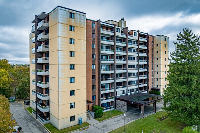 Building Photo - 671 Woolwich