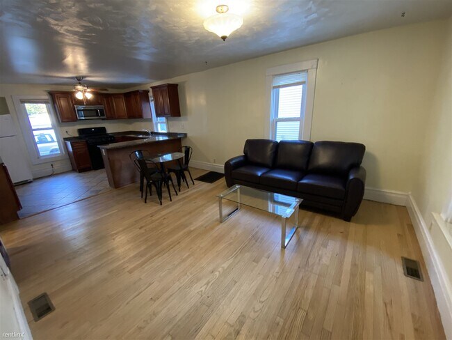 Foto del edificio - 3 br, 2 bath House - 622 S Ashley St