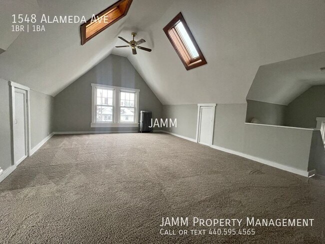 Building Photo - 1548 Alameda Ave