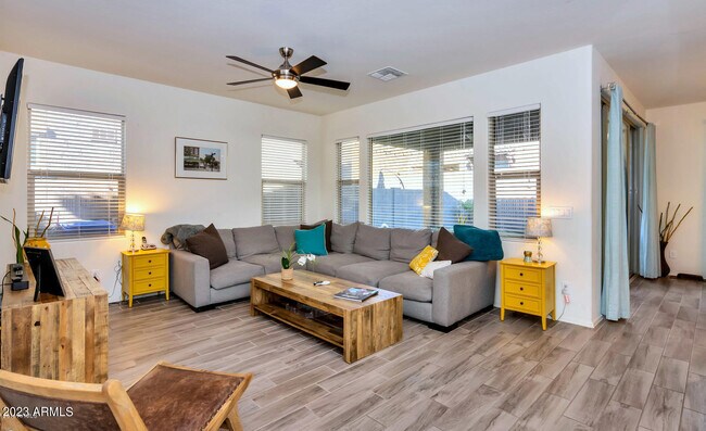 Foto del edificio - 4712 E Nocona Ln