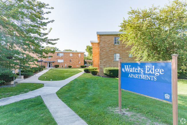 Building Photo - Water's Edge Apartments