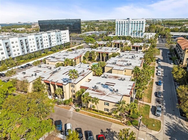 Foto del edificio - 5304 W Kennedy Blvd