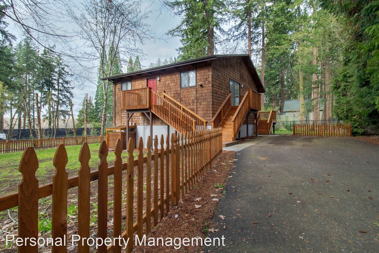Primary Photo - 3 br, 2 bath House - 11623 SE Evergreen Blvd