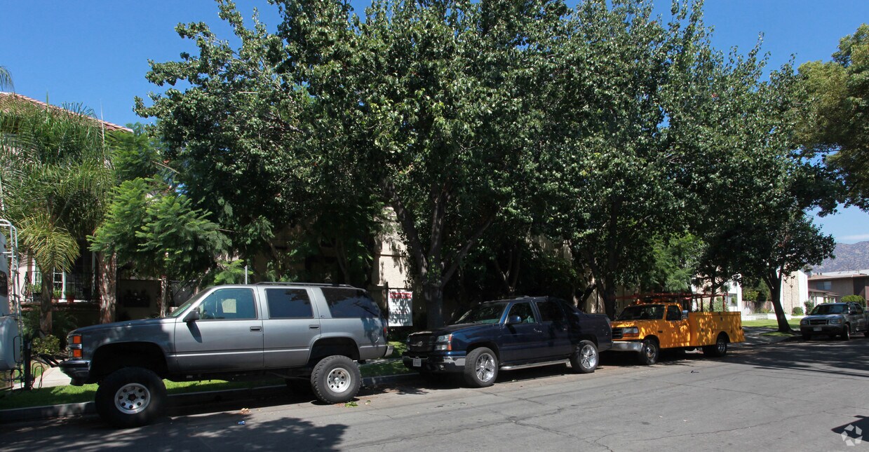 Building Photo - Windtree Brock Apt