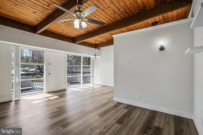 Foto del edificio - 7758 Donnybrook Ct