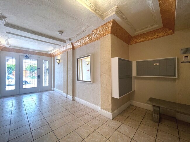 Foto del edificio - 1701 Beach St