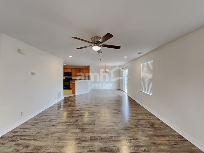 Building Photo - 6078 E 137th Ave