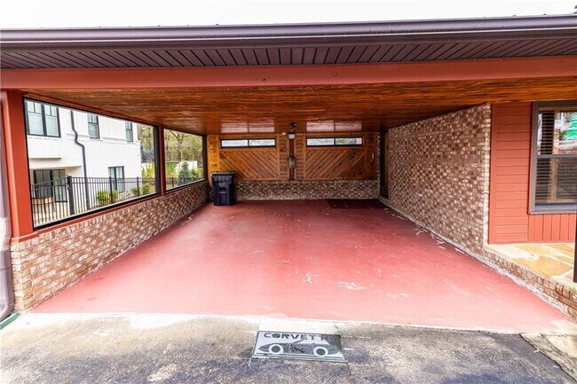 Building Photo - 216 Thomas Cir