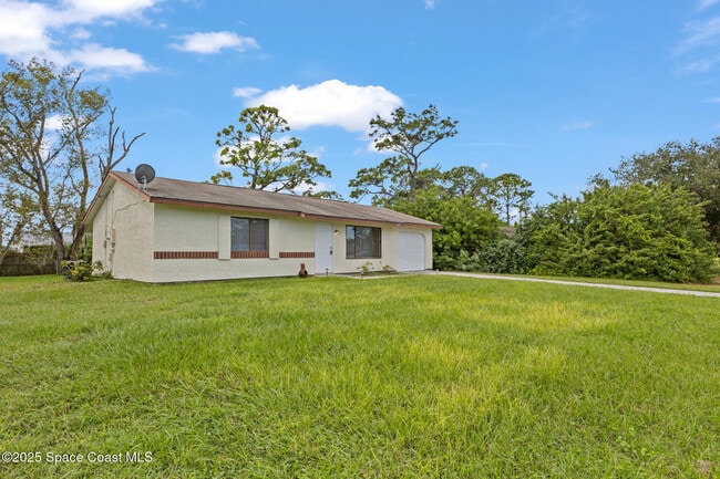 Foto del edificio - 1426 Leeward Ave SE