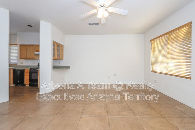 Foto del edificio - 3760 N Bay Horse Loop