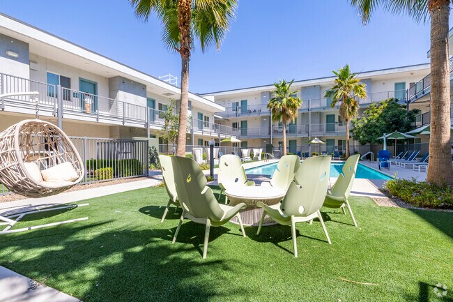 Salón al aire libre - The 89 on Hayden Apartments