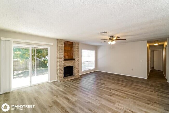 Foto del edificio - 5919 AUTUMN LK, SAN ANTONIO, TX 78222