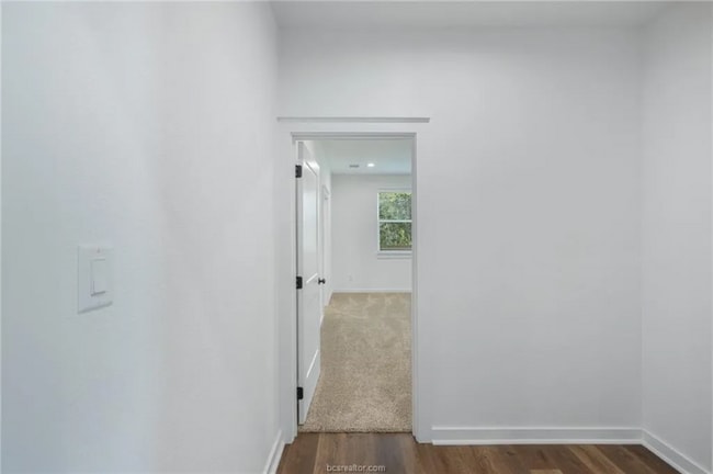 Building Photo - 5041 Mooney Fls Dr