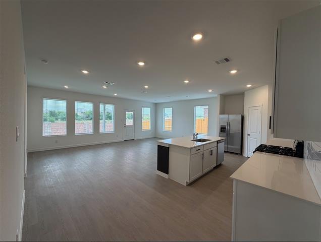 Building Photo - 9580 Verite St