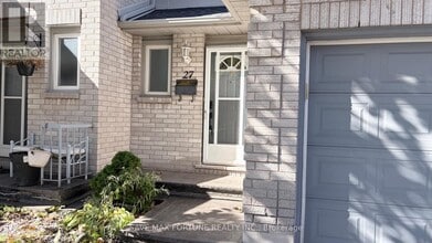 Building Photo - 1 Royalwood Ct Building Photo - 1 Royalwood Ct