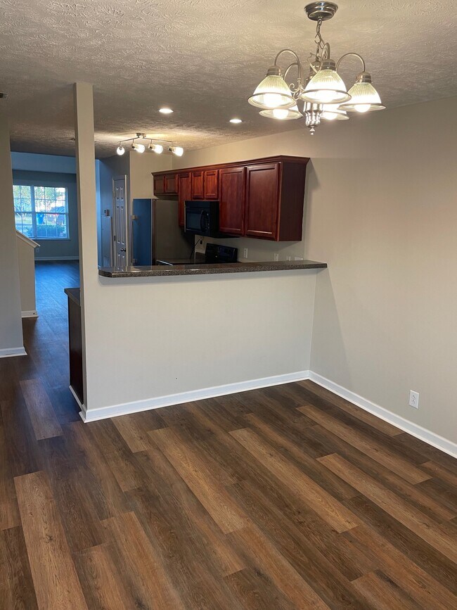 Foto del edificio - 4844 Laura Jeanne Blvd