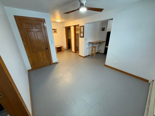 Foto del edificio - 83 Main St