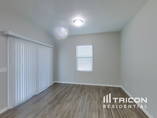 Foto del edificio - 4504 W Saddlebush Way