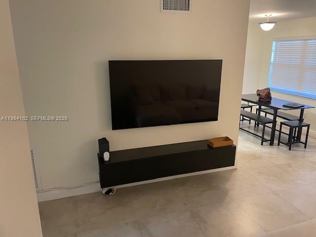 Building Photo - 6620 W 2nd Ct