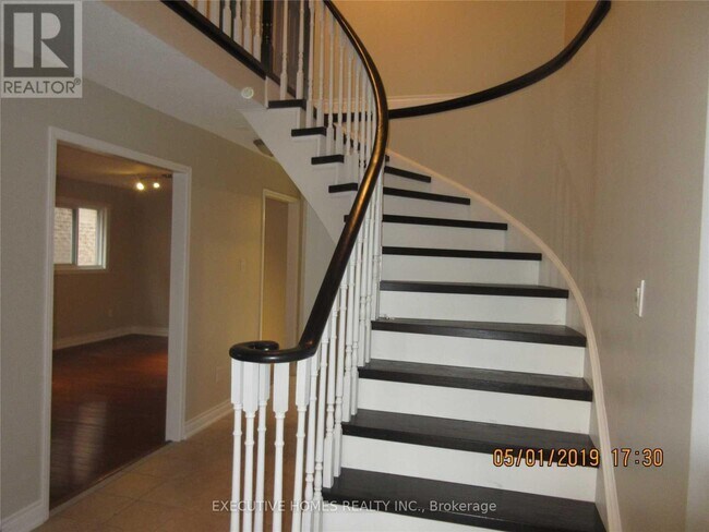 Building Photo - 74 Hudson Dr