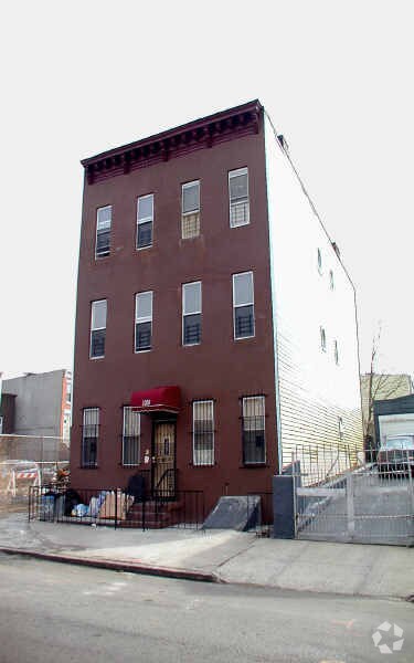 Primary Photo - 1058 Herkimer St