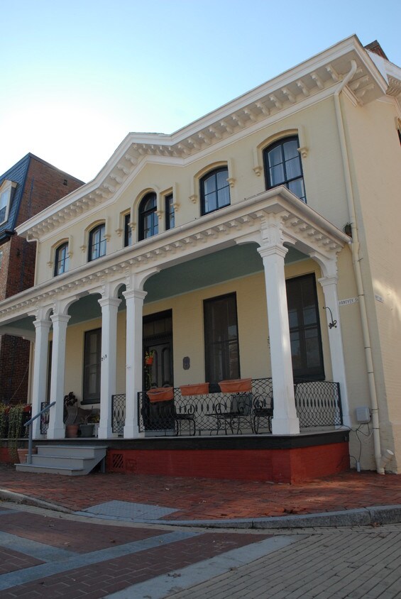 Foto del edificio - 219 Hanover St
