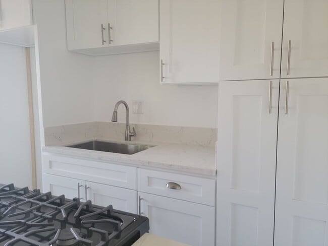 Building Photo - 4540 Vista Del Monte Ave