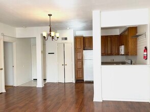 Building Photo - 2209 S Braeswood Blvd