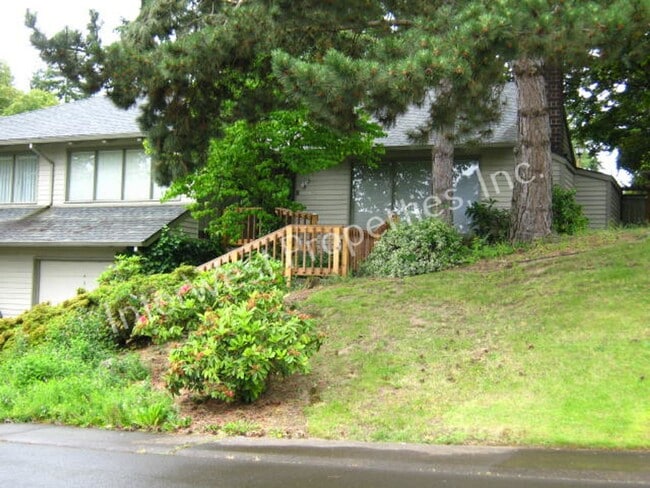 Photo - 3 BR Townhome- Wonderful Privacy Deck in Beaverton with 1 Car Garage & A/C!