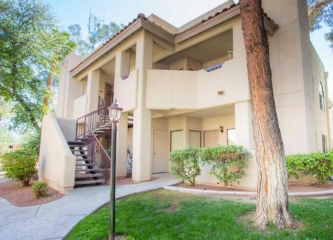 Foto del edificio - 750 E Northern Ave