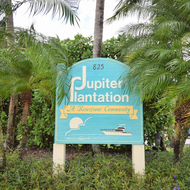 Building Photo - 825  CenterStreet 47b Jupiter Fl 33458