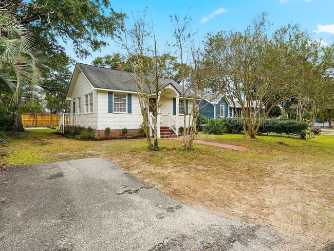 Photo - 4819 Boulevard Ln House