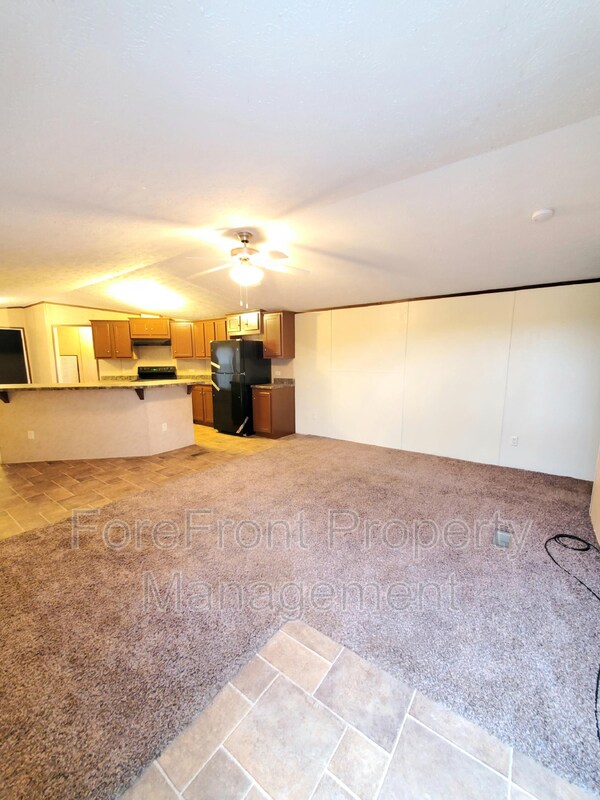 14146 Interstate 35 Access Rd, Von Ormy, TX 78073 House for Rent in