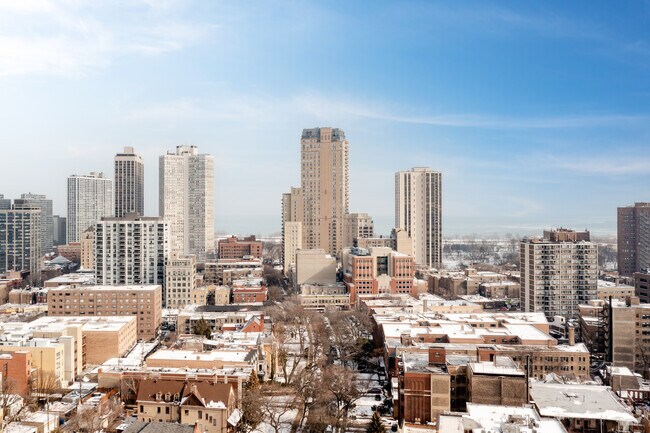 Aerial Photo - 454 W Deming Pl