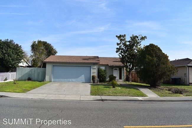 Building Photo - 4 br, 1.5 bath House - 2226 Fairfield Avenue