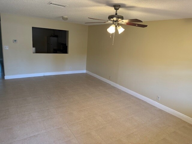 Foto del edificio - 4063 SW 51st St