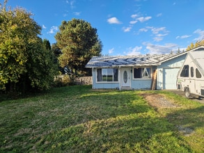 Building Photo - 17917 Bennett Rd