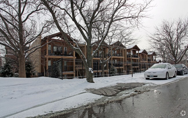 Plaza Hill Apartments