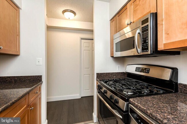 Foto del edificio - 4801 Fairmont Ave