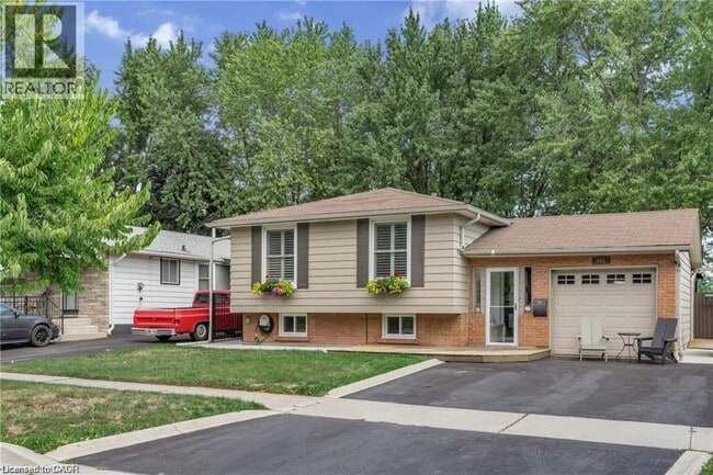 Building Photo - 551 Chamberlain Rd